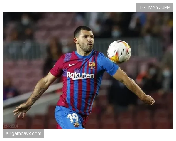 瓦伦西亚防守体系革新显成效,强势夺回比赛主动权 瓦伦西亚防守体系革新显成效,强势夺回比赛主动权