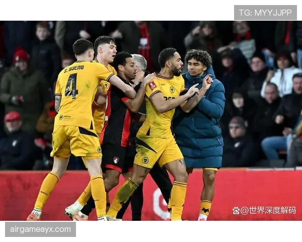 狼队防线持续稳固,彰显球队竞争力与赛季争冠潜力 狼队防线持续稳固,彰显球队竞争力与赛季争冠潜力