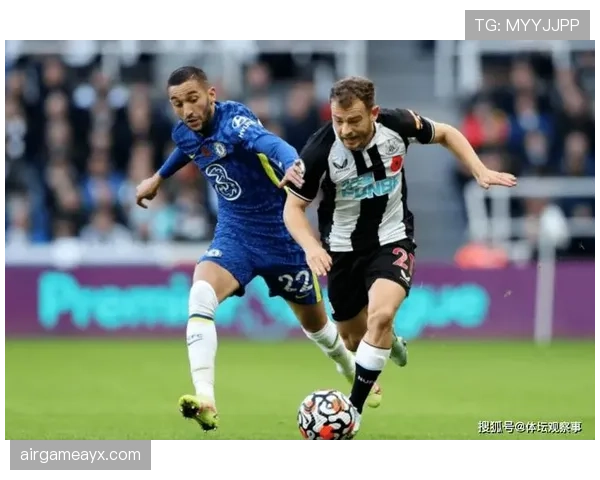 沃特金斯 vs 卢卡库:终结方式与战术角色差异 沃特金斯 vs 卢卡库:终结方式与战术角色差异