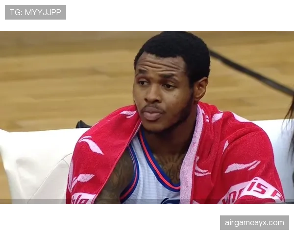 查尔斯·巴克利突破制造多次错位展现内线得分爆发力